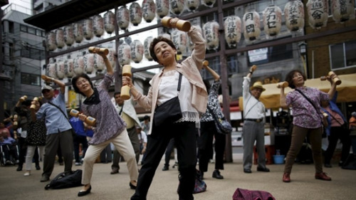 資料圖：日本老人（來(lái)源：路透社）