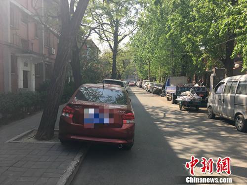 北京擬立法嚴(yán)懲違章停車 能否消弭有“錢”無恐？