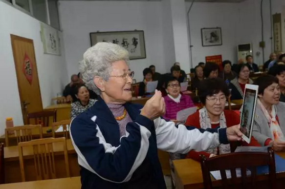 【中國網(wǎng)事·感動河北】人老心不老！她們是網(wǎng)紅奶奶組合！