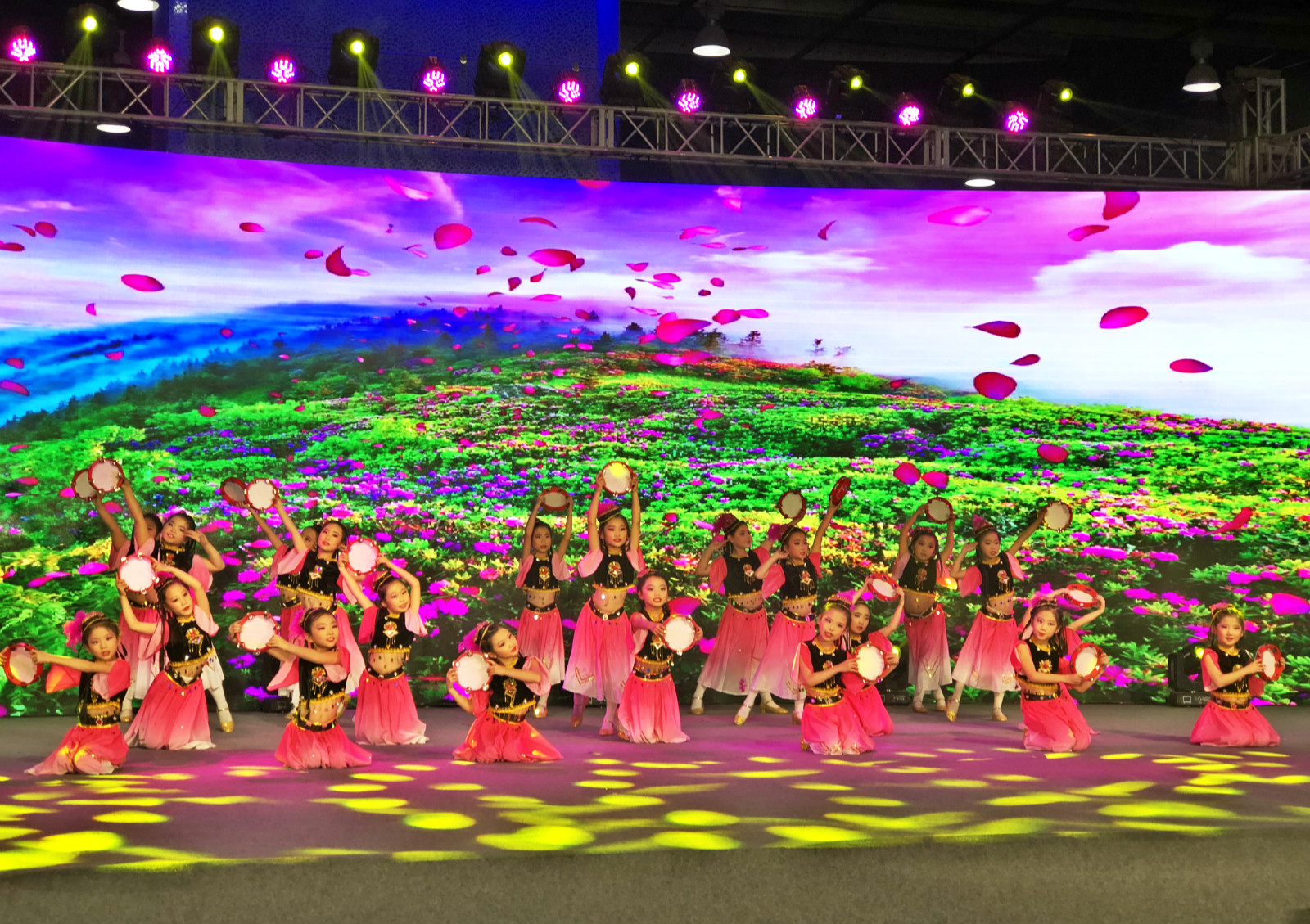 2018年廊坊少兒春晚圓滿完成錄制