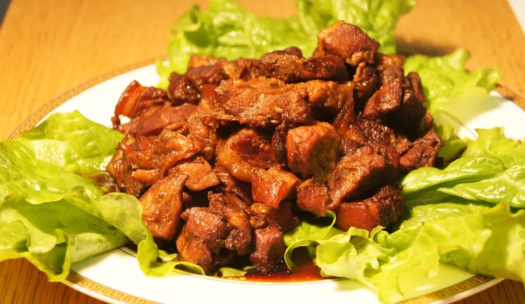 家的味道|蒸鯽魚(yú)、紅燒肉、五谷豐登，各種大菜一鍋出！~