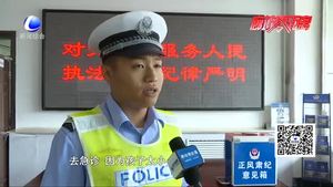 幼兒抽搐昏迷 交警騎摩托帶道緊急送醫(yī)