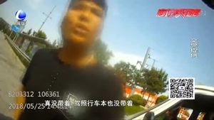 膽大司機(jī)無證駕駛套牌報廢車超員運輸