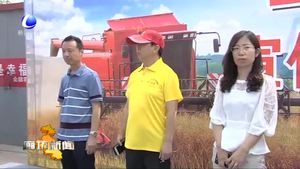 2018年全國農(nóng)機(jī)安全宣傳咨詢?nèi)眨ê颖狈謺觯┗顒釉谟狼蹇h舉行