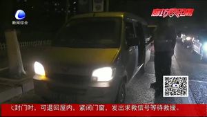 客車變身小貨車 如此運輸不可取