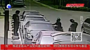 機動車小區(qū)外被盜 白天作案太瘋狂