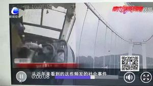向搶公交車方向盤行為say“NO”