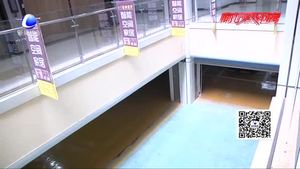 商場(chǎng)開(kāi)業(yè)一年基礎(chǔ)設(shè)施不完備 經(jīng)營(yíng)慘淡商戶苦不堪言