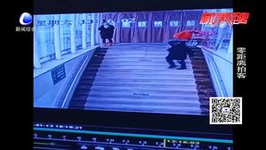 一女生手機(jī)在廊坊萬達(dá)公交站附近被偷