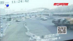 廊坊轄區(qū)高速現(xiàn)進京津小高峰 高速交警提醒出行安全