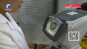 女子酒駕被查 當(dāng)街演“鬧劇”