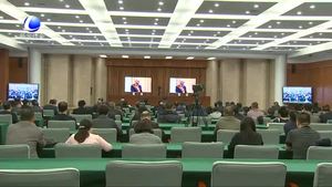 我市集中收聽(tīng)收看全國(guó)脫貧攻堅(jiān)先進(jìn)事跡巡回報(bào)告會(huì)