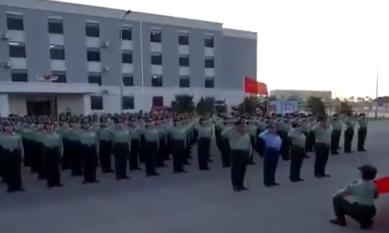 國(guó)慶閱兵前的女兵方隊(duì)