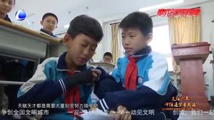 新時(shí)代好少年：足球少年沖鋒逐夢展英姿