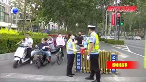 崗長郭寧寧 一線護航道路交通文明