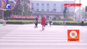 教育與處罰并重 市交警二大隊(duì)開(kāi)展非機(jī)動(dòng)車違法集中整治