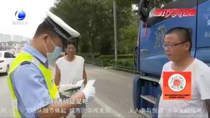 市交警二大隊開展交通違法行為集中整治行動 規(guī)范轄區(qū)道路交通秩序