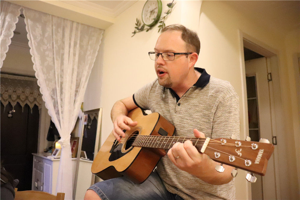 逛街、游泳、看電影——一位在華美籍外教的國慶“黃金周”