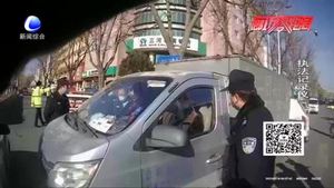 零距離·交通：駕駛報(bào)廢車還敢威脅民警？猖狂司機(jī)被刑拘